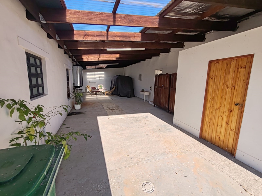 5 Bedroom Property for Sale in Hopefield Western Cape